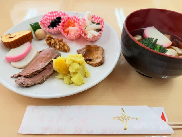 正月らしくおせち