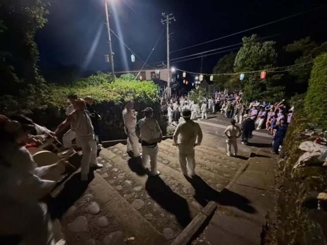 三宅島牛頭天王祭
動画https://youtu.be/z5_oPcNZ7tg?si=NxceJnLYpalUqHDj

#三宅島 #牛頭天王祭 #牛頭天王祭2026