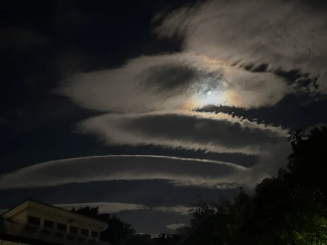 なんか凄い雲